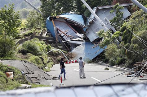 Japan earthquake: 9 dead, hundreds injured in magnitude 6.7 quake - syracuse.com