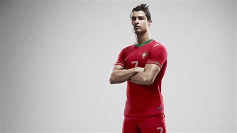 Designers deliver their favorite wallpapers. Cristiano Ronaldo Wallpapers Images Photos Pictures ...