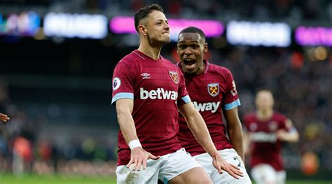 + вест хэм юнайтед west ham united u23 west ham united u18 west ham united молодёжь. West Ham 4, Huddersfield 3: Chicharito scores late brace ...