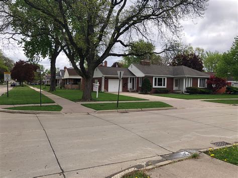 89 showings in 3 days?! What you need to know to navigate metro Detroit