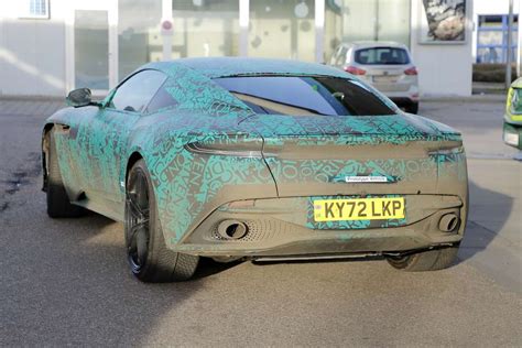 Scoop Werkt Aston Martin Aan Vroombe