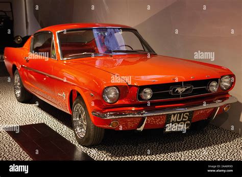 The Vanda Museum In London Hosts Its Major Autumn Exhibition Cars