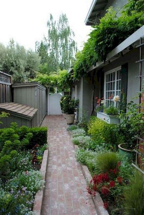 2030 Side Of The House Garden Ideas