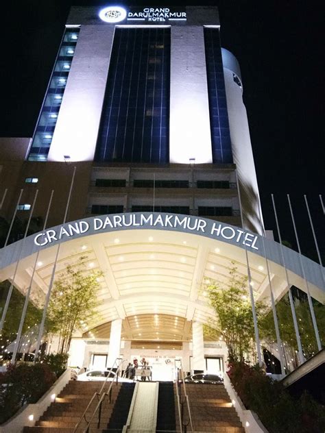 Situated in jerantut, this hotel is 23.4 mi (37.7 km) from tun abdul razak stadium. Grand Darulmakmur Hotel Cantik Di Kuantan