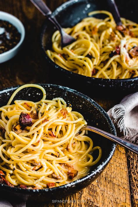 Authentic Spaghetti Carbonara Is Such A Heartwarming Comfort Food Dish