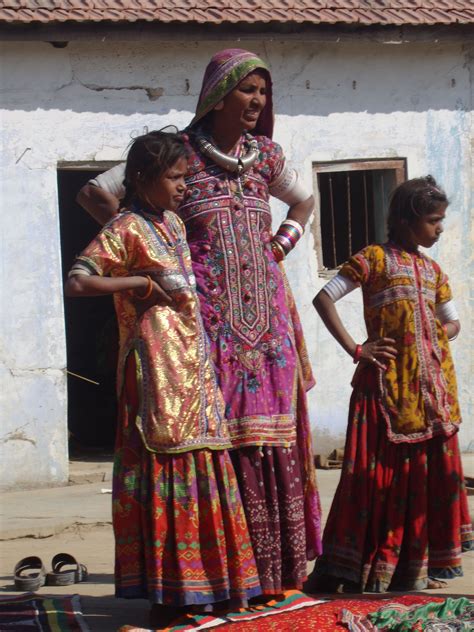 village woman in Gujarat, India | Traditional dresses, Fashion ...