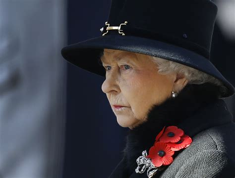 Queen Elizabeth Ii Leads Solemn Annual Remembrance Day Tribute To Honor War Dead The Blade