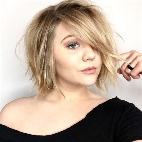 The asymmetrical short bob haircut is the most outstanding model for 2020. 20 Collection of Asymmetrical Grunge Bob Hairstyles