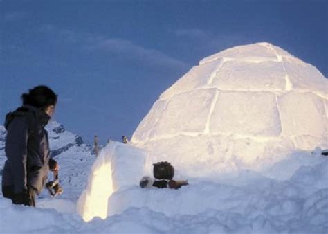 Was ist das standardmaß von badewannen? Wie baut man ein Iglu? - Freiburg - fudder.de