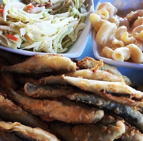 Dzh fish village 山水鱼庄餐厅 @ gohtong jaya, genting highlands, pahang. Village Fish Market Restaurant at Fishermen's Village in ...