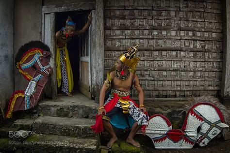 Untungnya si adek ngga protes aja sih =='. Jathilan (Kuda Lumping) by ZhaqieBamz | Kuda, Gambar ...