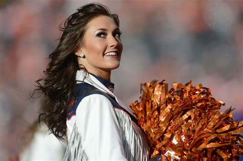 2nd Annual Fan Favorite Denver Broncos Cheerleader Tournament — 1st Quarterfinal Match Mile