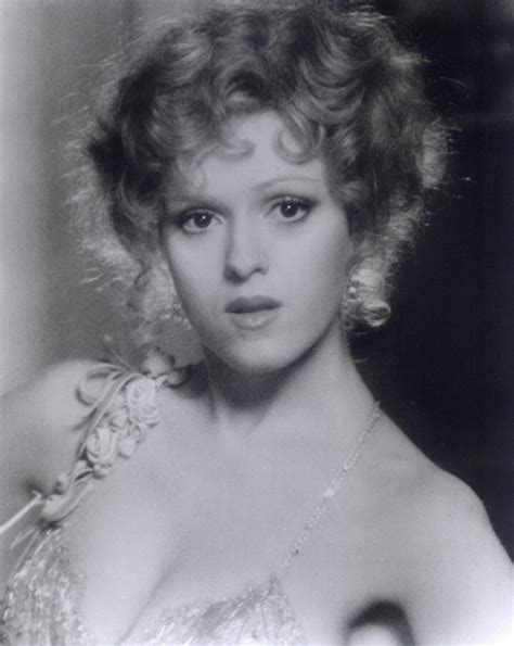 Bernadette Peters Famous Sexy Redhead Biography With Photos And