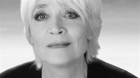 Hardy is an iconic figure in fashion, music and style. Françoise Hardy - Le Large (Clip officiel) - YouTube