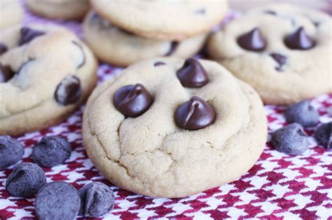Kylees Kitchen Tips And Tricks For The Perfect Chocolate Chip Cookies