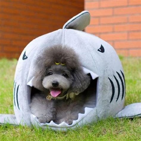 2017 New Shark Shape Dog Beds Warm Soft Dog House Pet Sleeping Bag Dog