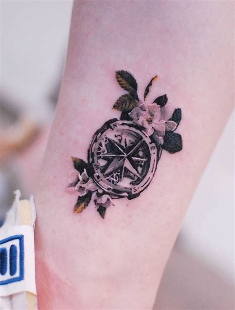 Compass Tattoos Meanings Tattoo Styles And Tattoo Ideas