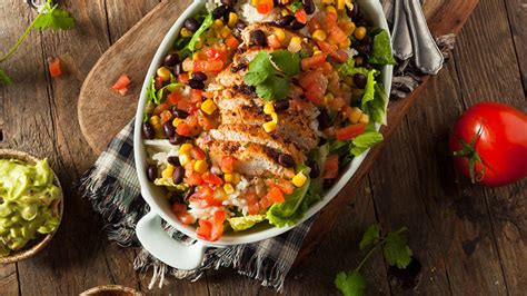 Chili's has always been known for bold, southwest flavors and we wanted to expand our menu offerings for those looking for a fresh take on the tex mex cuisine. Recipe: Chipotle Chicken Fresh Mex Bowl | foodpanda ...