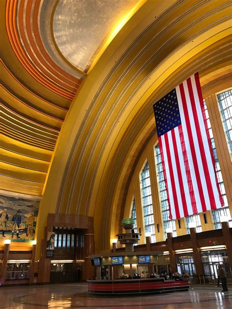 Cincinnatis Historic Union Terminal Home To The Cincinnati Museum