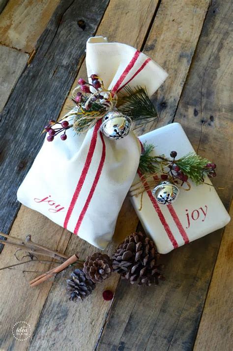 Most Creative Christmas Gift Wrapping Ideas Design Swan