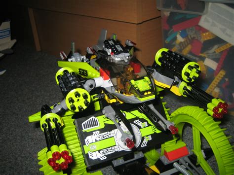 The back and thighs are equipped with rocket thrusters to increase speed. All-Star Exo-Force Mobile Devastator - LEGO Sci-Fi ...
