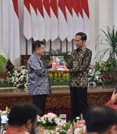 Presiden Jokowi Sampaikan Terima Kasih Kepada Wapres Jk Dan Seluruh