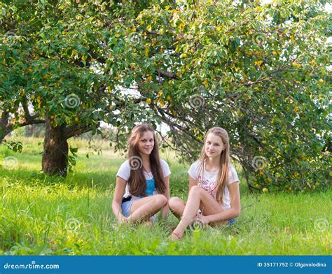 Two Teen Girls In Park Stock Photo Image Of Grass Schoolgirl 35171752