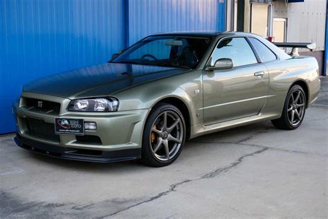 nissan skyline gt r r34 v spec ii nür 求售，车况近乎全新！