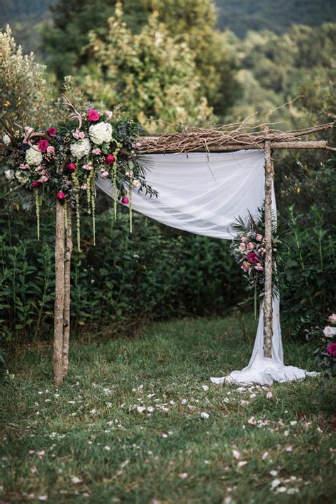 25 Trending Wedding Altar And Arch Decoration Ideas