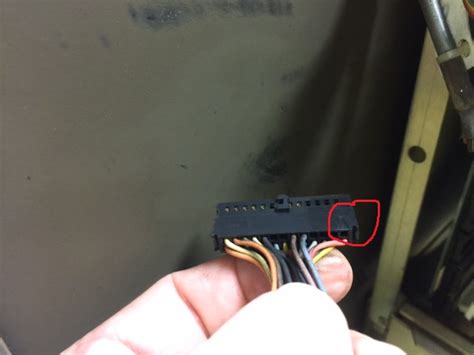 Identify Pin 1 Of Amp Connector