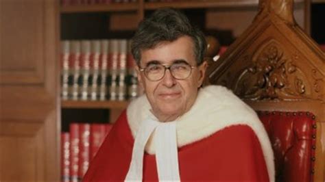Age Des Juges De La Cour Suprême - Le juge de la Cour suprême Louis LeBel prendra sa retraite | ICI.Radio