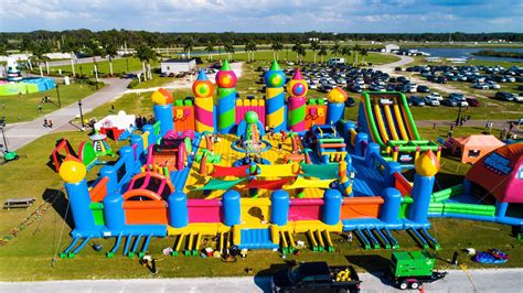 The Worlds Largest Bounce House Is Heading To Southern California
