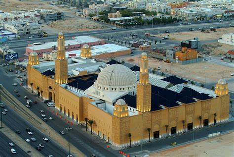 أبرز المساجد لصلاة التراويح في الرياض مجلة الرجل