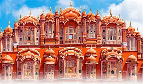 Hawa Mahal In Jaipur Famous Tourist Attraction In Rajasthan Picnicwale