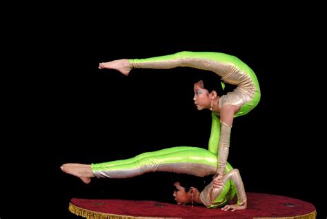 Why You Should Do Contortion 😜🌺 Musely