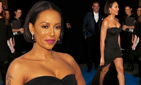 Mel B In Gown With Thigh High Split At Seriousfun Gala Daily Mail Online