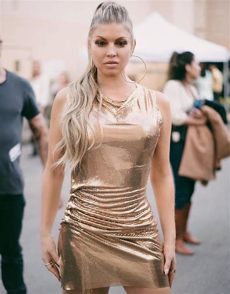 Fergie Instagram Black Eyed Peas Singer Flaunts Toned Bikini Body