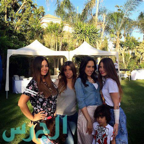 صور دنيا سمير غانم تحتفل بعيد ميلاد ابنتها كيلا بدون ابنتها