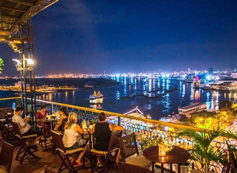M Bar At Hotel Majestic Saigon Rooftop Bar In Ho Chi Minh Saigon The Rooftop Guide