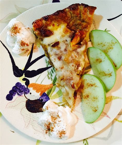 Apple Brie Apricot Pecan Pizza Recipe Spree By Cucina Vivace