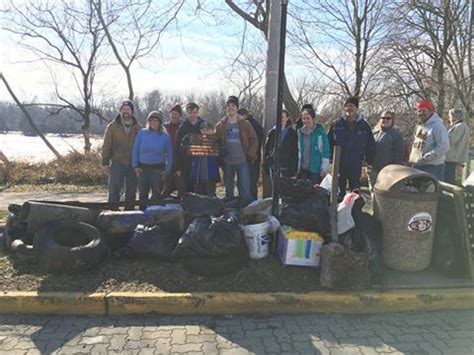 Trash Cleanup for Martin Luther King, Jr. Day of Service - Heritage