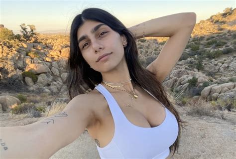 Mia Khalifa Fired Over Her ‘horrendous’ Tweet About Israel Palestine Conflict Pioneernewz