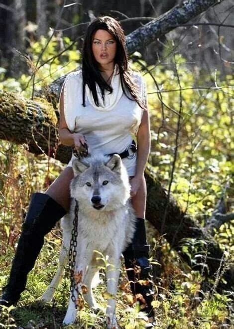 Pin By Toninho Bernardino On Lugares Bonitos Wolves And Women Native