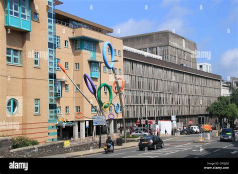 Bristol Royal Hospital for Children and Bristol Royal Infirmary (grey