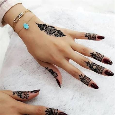 The Finest And Trendy Mehndi Designs You May Create On This Eid Pak