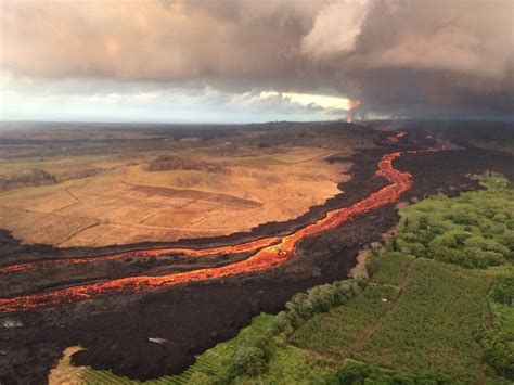 Stunning New Video Footage Of 2018 Kīlauea Eruption Released Big