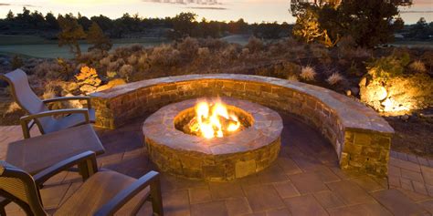 9 Ideas Thatll Convince You To Add A Fire Pit To Your Backyard Huffpost