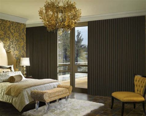 Porcelain and ceramic are both great choices floors, especially in the kitchen and bathroom, but are often mistaken for the same material. 50 Primary Bedrooms with Tile Flooring (Photos) - Home Stratosphere
