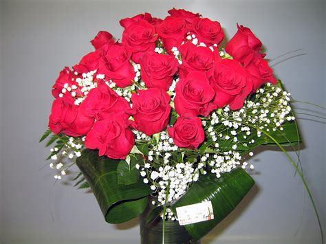 Bouquet De 24 Roses Rouges B24rr Bardou Fleuriste