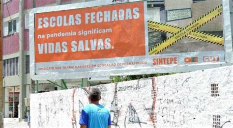 Justiça determina suspensão da greve de professores da rede estadual de Pernambuco que